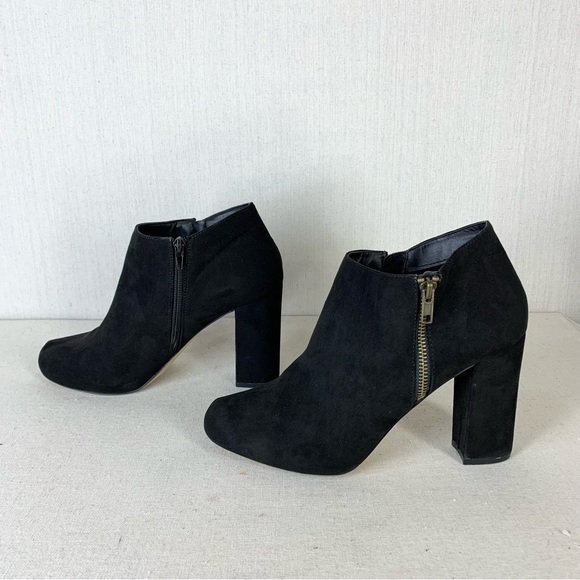 Madden Girl~Women’s ‘Party’ Black Faux Suede Block‎ Heel Bootie~Sz 10 - Picture 6 of 13